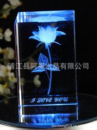 水晶内雕 婚礼创新礼品 3d镭射水晶心形可定制LOGO