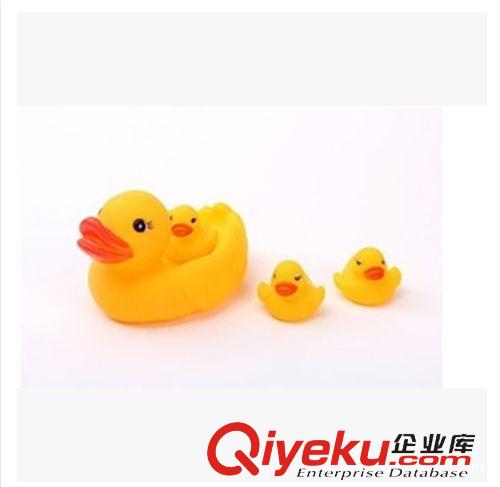 搪膠玩具 廠家直銷小黃鴨嬰兒戲水洗澡玩具 一大三小洗澡鴨 母子鴨原始圖片3
