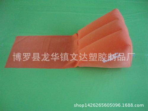 頭枕、腰墊 旅行枕，PVC充氣三角植絨靠枕，沙灘草地休閑靠墊　款式多樣原始圖片2