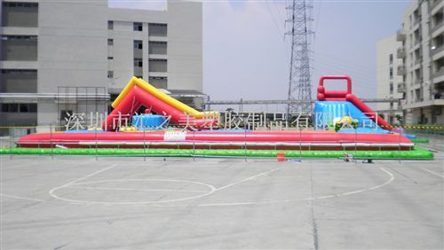 大型水上充氣運(yùn)動(dòng)用品 廠家定做 供應(yīng) 公司大型 水上沖關(guān)產(chǎn)品