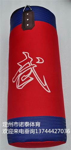 武術(shù)散打及護(hù)具 廠家直銷 拳擊 散打 訓(xùn)練 吊掛式沙袋 PU 沙包 可定做LOGO
