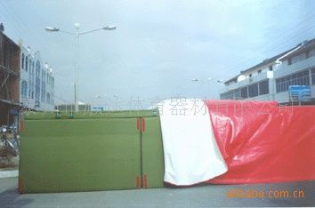 體操器材 供應(yīng)優(yōu)質(zhì)跳高海綿墊 ISO國際認證單位