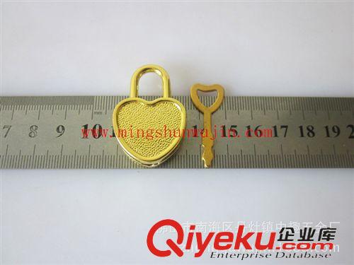 小鎖、掛鎖 現(xiàn)貨供應文具鎖 筆記本掛鎖 方形鎖 桃心小鎖 合金桃型鎖原始圖片2