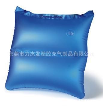 充氣家居系列 【生產(chǎn)廠家】PVC充氣海灘枕   充氣防水枕   沙灘枕原始圖片2