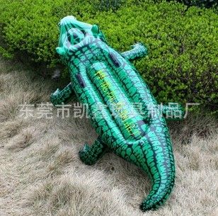 浮排 廠家直銷多款水上充氣鱷魚浮排、兒童水上浮床、沖浪板