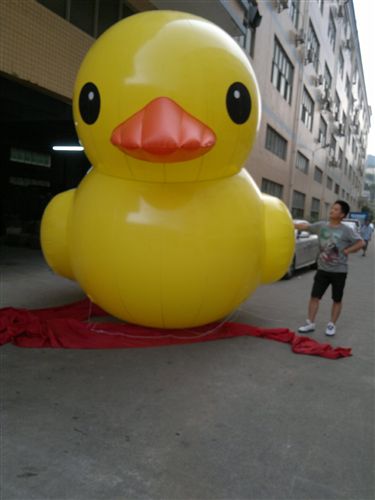 充氣摩托挺，水上電動(dòng)玩具 6P環(huán)保md耐寒料   充氣摩托車滑雪器  滑雪圈   漂亮美觀大氣