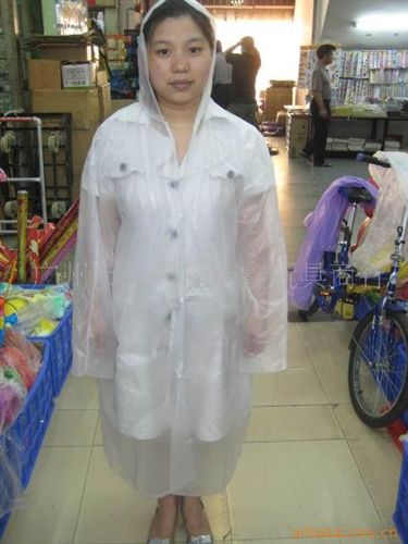 一次性雨衣專區(qū) 供應PEVA一次性雨衣現(xiàn)貨【廠家直銷 有大量現(xiàn)貨】原始圖片3