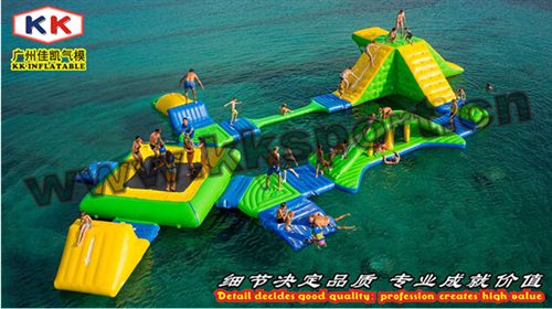 水上產(chǎn)品 廠家直銷成人大沖關(guān)組合 水上大沖關(guān) 海邊水上滑梯 充氣水上蹦床