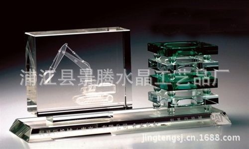 水晶3D激光內(nèi)雕 創(chuàng)意水晶辦公擺件定做定制 3D內(nèi)雕商務(wù)宣傳水晶擺件 商務(wù)辦公擺件原始圖片2