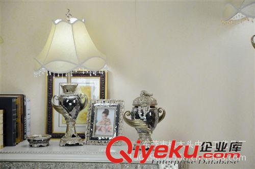 按工藝（材質(zhì)） 歐式新古典大相框 鏤空樹脂馬賽克相架 酒店書房樣板房軟裝配飾