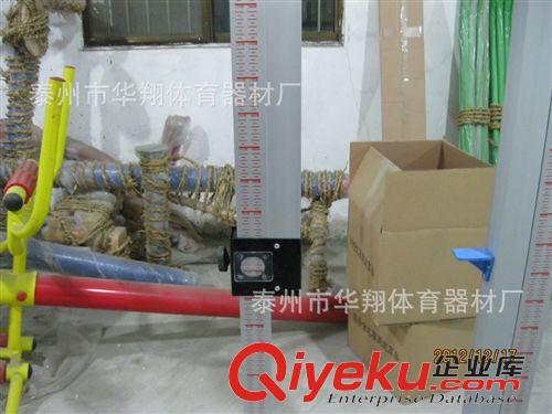 田徑用品系列 廠家專業(yè)生產(chǎn)鋁合金跳高架 中小學(xué)升降移動式帶輪子比賽跳高架原始圖片2