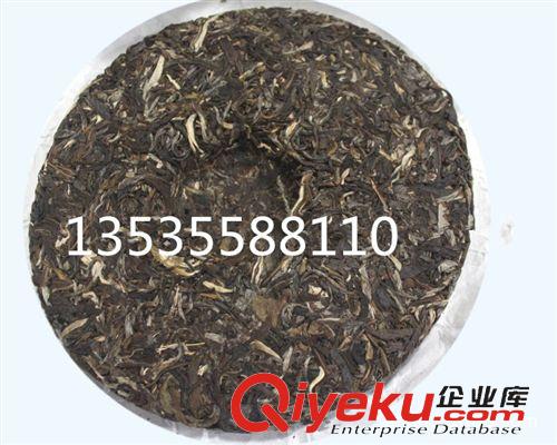 禮盒工藝品 廠家直銷云南普洱茶批發(fā)班章老樹茶廠2013年班章醇早春357克生餅原始圖片3