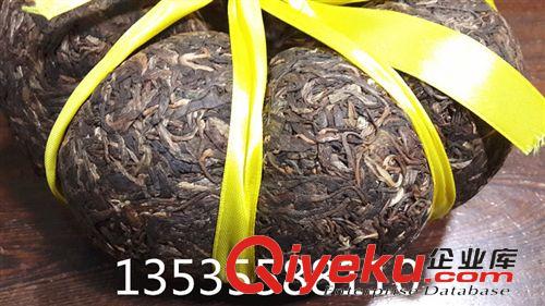 禮盒工藝品 普洱茶 2008年 金瓜貢沱 2000克 易武麻黑早春大樹茶 生茶原始圖片3
