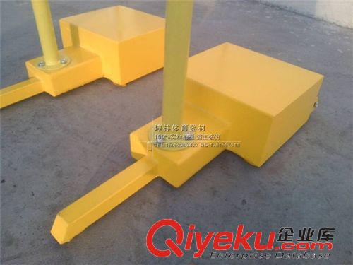 羽毛球柱【羽毛球用品】 tj供應(yīng) 標(biāo)準(zhǔn)比賽移動(dòng)式羽毛球柱/羽毛球網(wǎng)架/羽毛球柱子加網(wǎng)原始圖片3