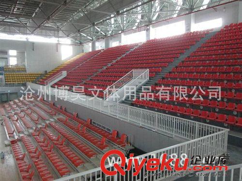 場館看臺 廠家訂制各種規格活動看臺手動/電動伸縮看臺低靠背中空吹塑椅