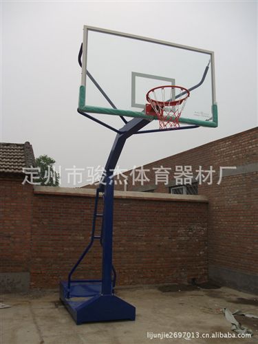 籃球架系列 專業(yè)供應(yīng) 標(biāo)準(zhǔn)戶外電動液壓式鋼化玻璃籃球架 室內(nèi)籃球架