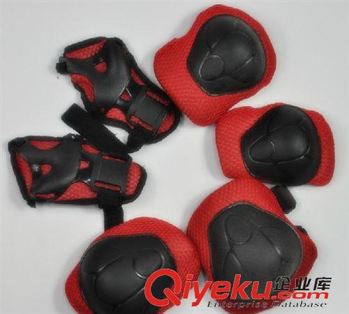 輪滑護(hù)具 、頭盔 【火拼】輪滑鞋旱冰鞋護(hù)具 溜冰鞋護(hù)具 地雷護(hù)具 六件套 廠家直銷原始圖片2