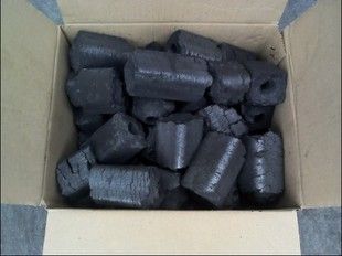 野炊燒烤用品 木炭廠家批發(fā) 燒烤木炭壓縮機(jī)制環(huán)保無煙木碳2.5kg裝原始圖片3