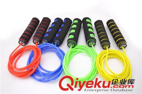 體育用品 新型NBR安全環(huán)保材料 頑童無(wú)憂 雙色海綿跳繩