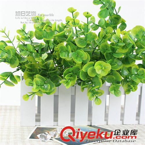 特色分類專區(qū) 仿真植物 7叉大葉塑料尤加利 仿真花塑料水草絹花假花熱賣