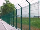 運動場地、護欄工程（道路，社區公園） 淄博康達體育設施工程專業承接體育運動場地圍網、園林護欄網