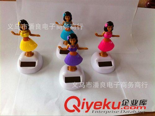 擺、掛飾物 廠家批發(fā)太陽能自動(dòng)搖擺太陽花 黑妹蘋果花 車內(nèi)裝飾品 汽車擺件原始圖片2