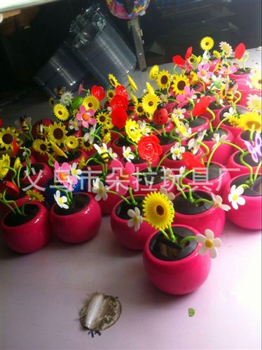 擺、掛飾物 太陽能自動搖擺太陽花 搖頭蘋果花 車內裝飾品 汽車擺件 搖頭公仔原始圖片2