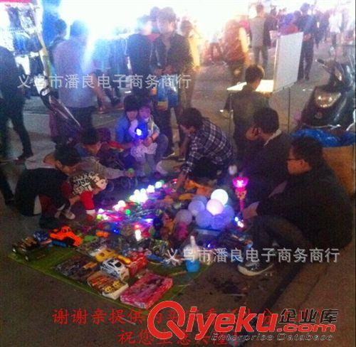 USB燈 新品發光玩具批發發光拉線飛碟新奇發光飛碟玩具夜市地攤熱銷產品
