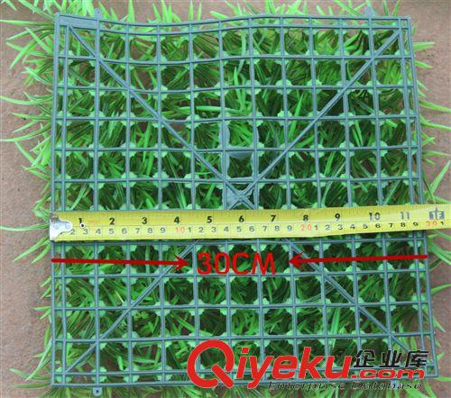 仿真植物 廠家直銷30*30cm仿真大秧苗草坪 人造塑料仿真草坪批發(fā)原始圖片3