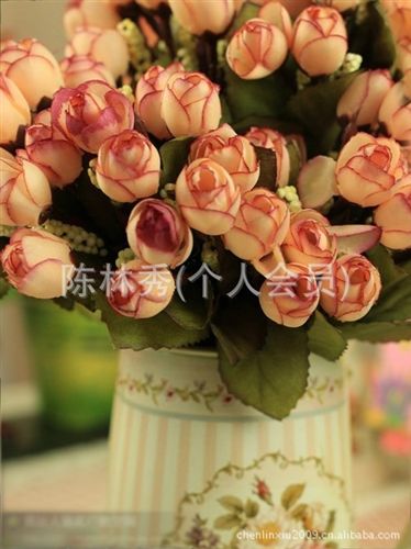 熱銷 仿真花小額批發(fā) 供應(yīng)假花絹花塑料花 淘寶熱賣 15頭秋心玫蕾