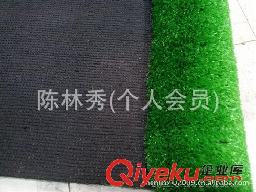 仿真草皮 人造草坪批發(fā)生產(chǎn) 供應(yīng)仿真草坪人造草皮 跑道幼兒園游樂場草坪