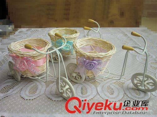 藤制花車 插花藤車 藤編裝飾花車 小輪圓簍藤編花車 白藤編織小車 廠家直銷 藤編花車批發(fā) 插花花器原始圖片2
