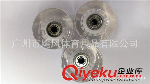 專業(yè)雙排溜冰鞋系列 溜冰場旱冰鞋溜冰鞋批發(fā)低價批發(fā)頭層皮溜冰場專用雙排溜冰鞋