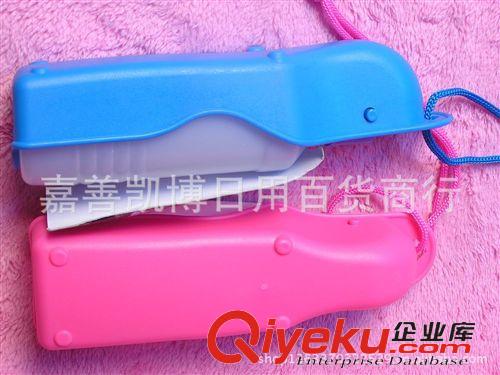 寵物食具 批發(fā)：寵物狗狗外出便攜式旅行飲水器/貓狗用250ML寵物用品原始圖片3
