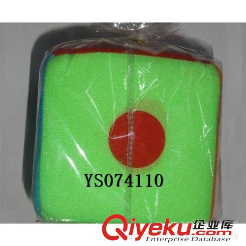 體育玩具 廠家直銷 方塊骰子棉球帶鈴配足球棉球彩球，海綿球原始圖片3