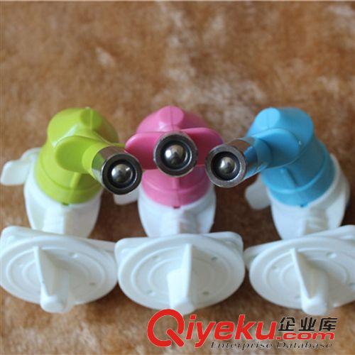 寵物日用品 新品快訂掛式泰迪寵物飲水頭狗狗飲水器 小狗飲水嘴狗水壺 飲水頭原始圖片2