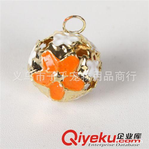 寵物飾品 廠家直銷(xiāo) 寵物用品批發(fā) 狗鈴鐺 18號(hào)大號(hào)鏤空雕花鈴鐺  漂亮鈴鐺