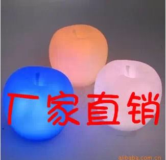 季節(jié)熱賣 廠家直供 小黃鴨嬰兒戲水洗澡玩具 小黃鴨一家 深黃色 一大三小
