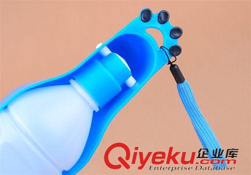 4月上新 新式 600ML 飲水器 水壺 批發(fā)寵物用品 寵物旅行外帶飲水壺原始圖片3