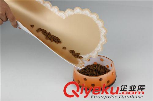 寵物日用 外貿(mào)出口 狗狗實(shí)用餐墊 EVA墊子 防水 防滑 狗狗碗墊 大小號5522原始圖片3