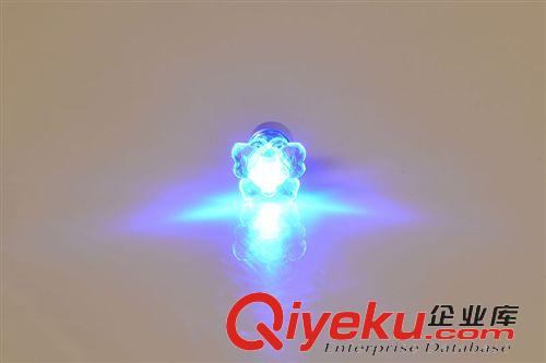 發(fā)光耳釘√ 新款蝴蝶型 夜店必備情侶高LED燈發(fā)光耳環(huán) 耳釘甜美鋯鉆 發(fā)光耳釘原始圖片2