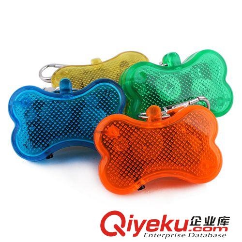 皮皮淘-訓(xùn)導(dǎo)系列 批發(fā)彩色寵物身份牌飾品 雙色防走失吊墜 狗用身份牌吊墜