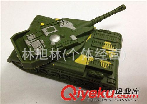 靜態(tài)模型 批發(fā)散裝玩具配件配套軍事模型坦克車 帶輪戰(zhàn)斗坦克車(J29)