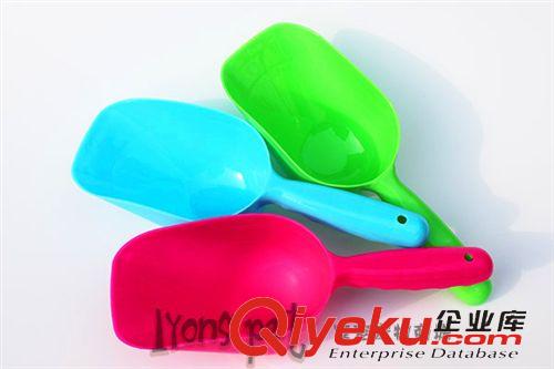 日常用品 寵物狗糧鏟子 狗糧勺子 貓狗糧鏟量勺 貓糧鏟 顏色隨機(jī) 犬用 批發(fā)