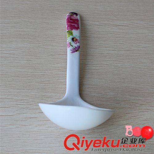 1元產(chǎn)品大全 C204  一元中號長把塑料湯勺 家用 餐館湯勺批發(fā) 地攤貨源原始圖片2