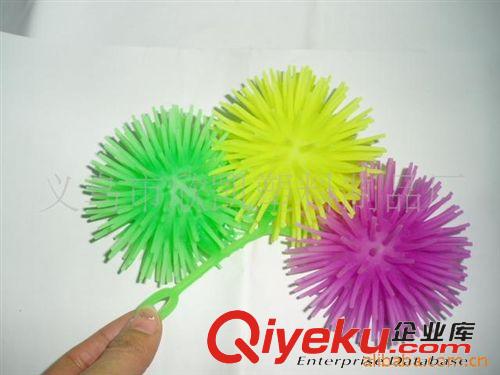 三個連球 供應毛毛球/TPR毛毛球/3個連球