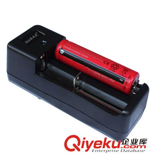 電筒系列 {wn}雙排雙充充電器 強(qiáng)光電筒18650鋰電池雙槽智能充電器 混批