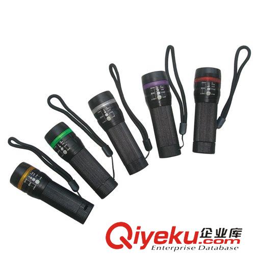 電筒系列 伸縮變焦手電筒 3W160流明LED強(qiáng)光電筒 普通3節(jié)7號(hào)電池 單個(gè)價(jià)格