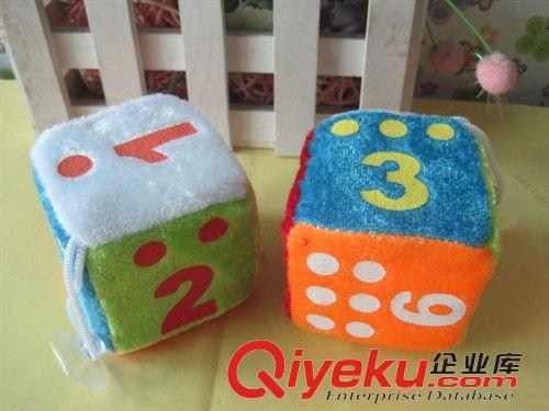 毛絨骰子 8x8x8 cm 毛絨骰子掛件 汽車禮品掛件 骰子掛件