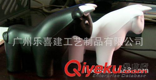 PU動物 PU發(fā)泡工藝品 PU公牛 PU促銷禮品 新奇特促銷禮品  Pu制品